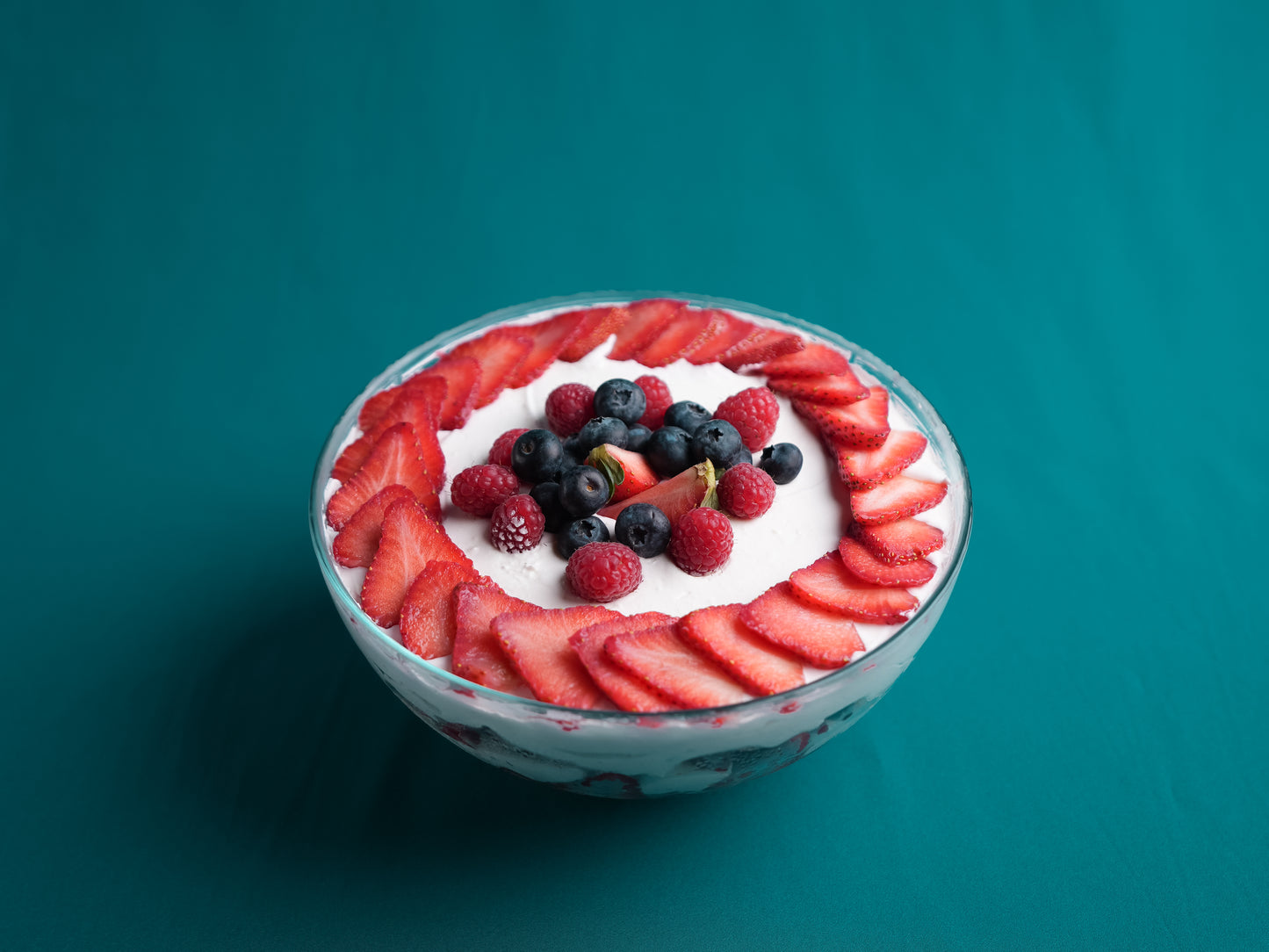 MIX BERRIES TRIFLE