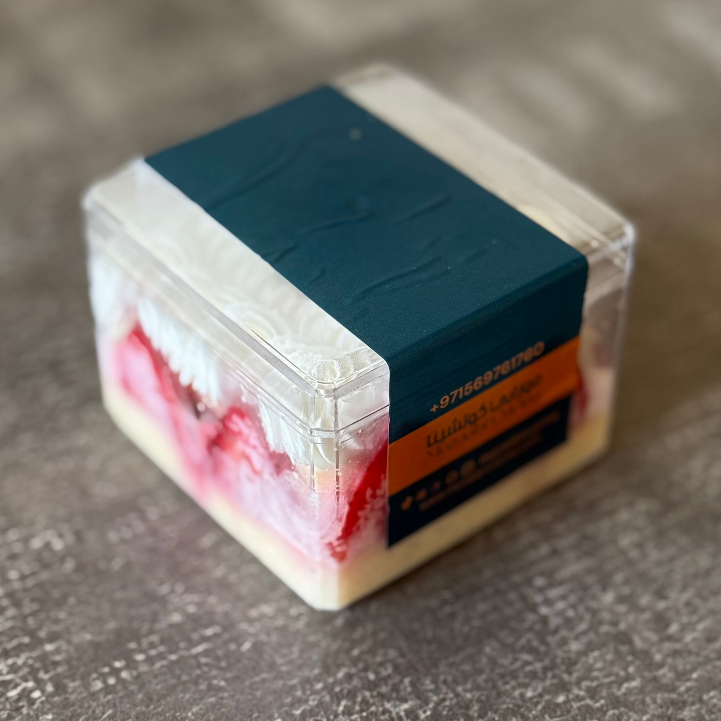 VANILLA STRAWBERRY SHORT CAKE