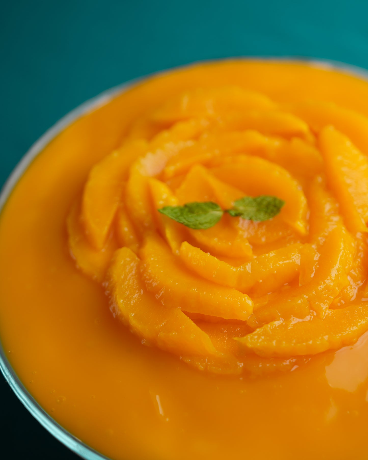 MANGO TRIFLE