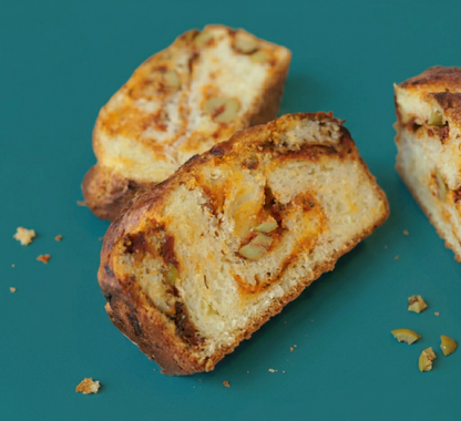 OLIVES BABKA